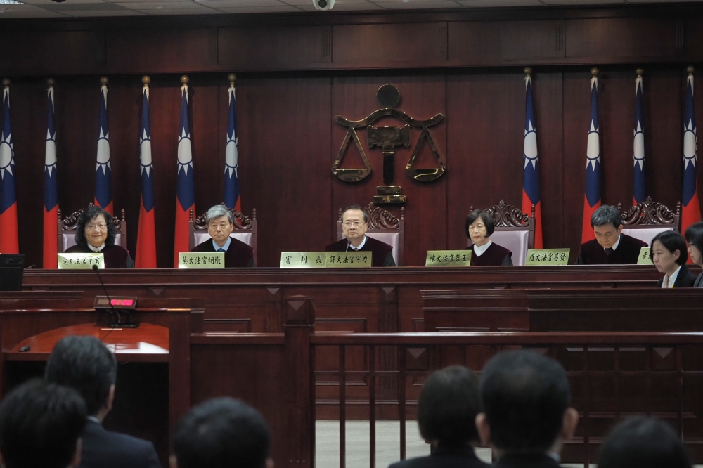 通姦罪違憲 5/29 正式除罪化，對我們的生活有什麼影響？