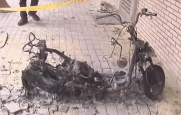 愛不到害死妳!電子老闆怒燒女友機車報復