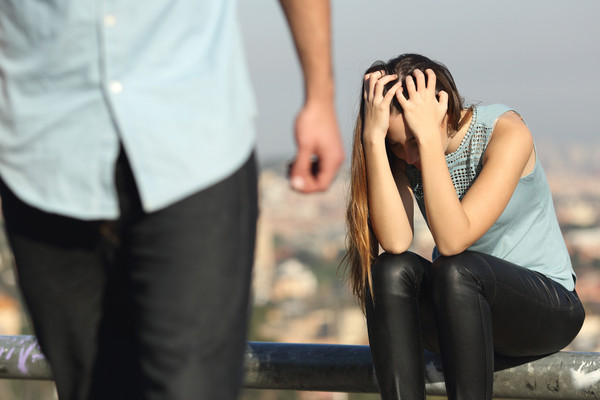 男友爸爸是我生父！ 「哥哥」早就知道竟然瞞她一年