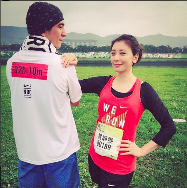 名嘴涉家暴被抓 出庭的嫩妻竟未滿20歲