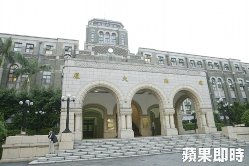 法官竟蹺班召妓　遭停職送監院議處